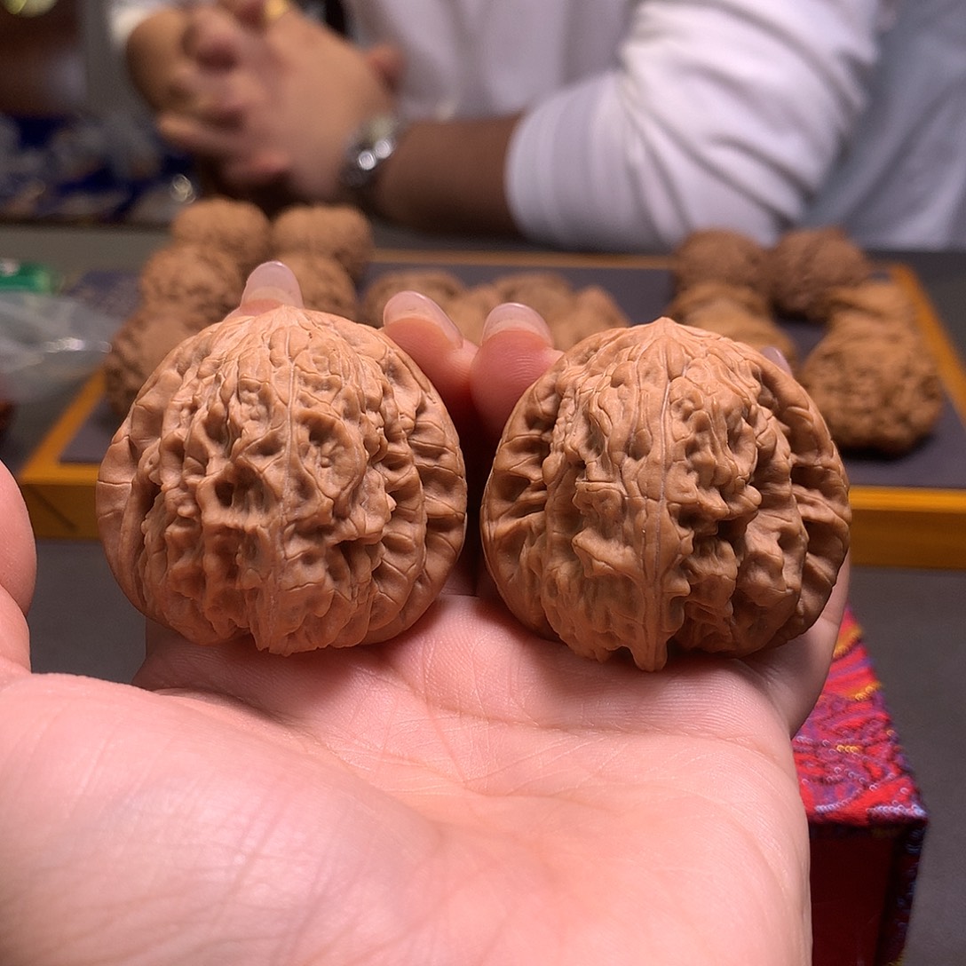 吊坠文玩核桃暴雪