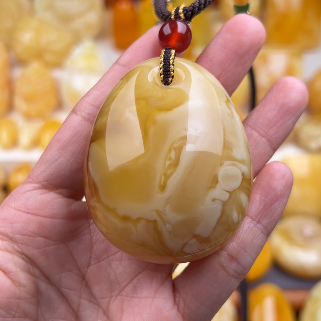 琥珀颈饰未镶嵌纯天然琥珀蜜蜡无优化