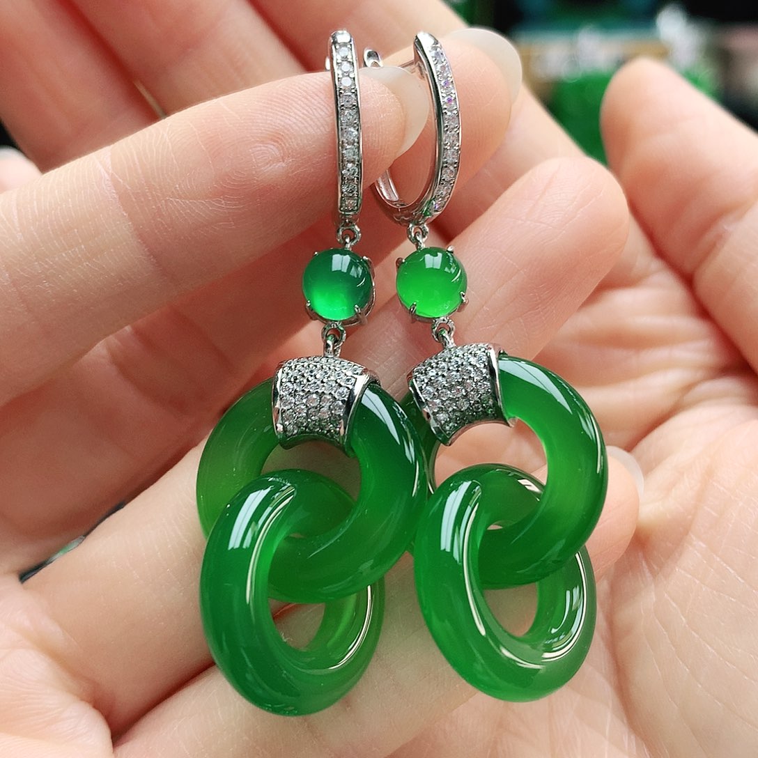 玛瑙/玉髓银S925镶嵌耳钉