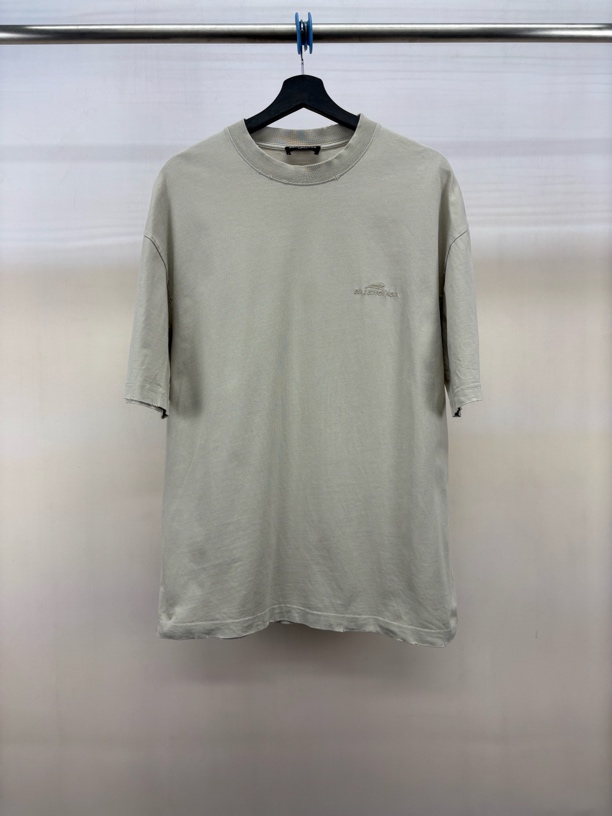 99新 Balenciaga/巴黎世家 米色刺绣虎年logo短袖/XS码/F9120