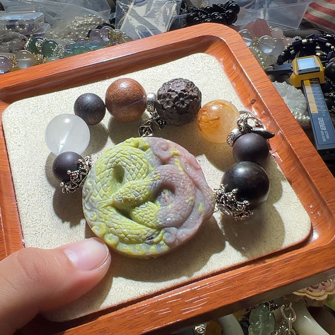 未镶嵌水晶手链水晶手链