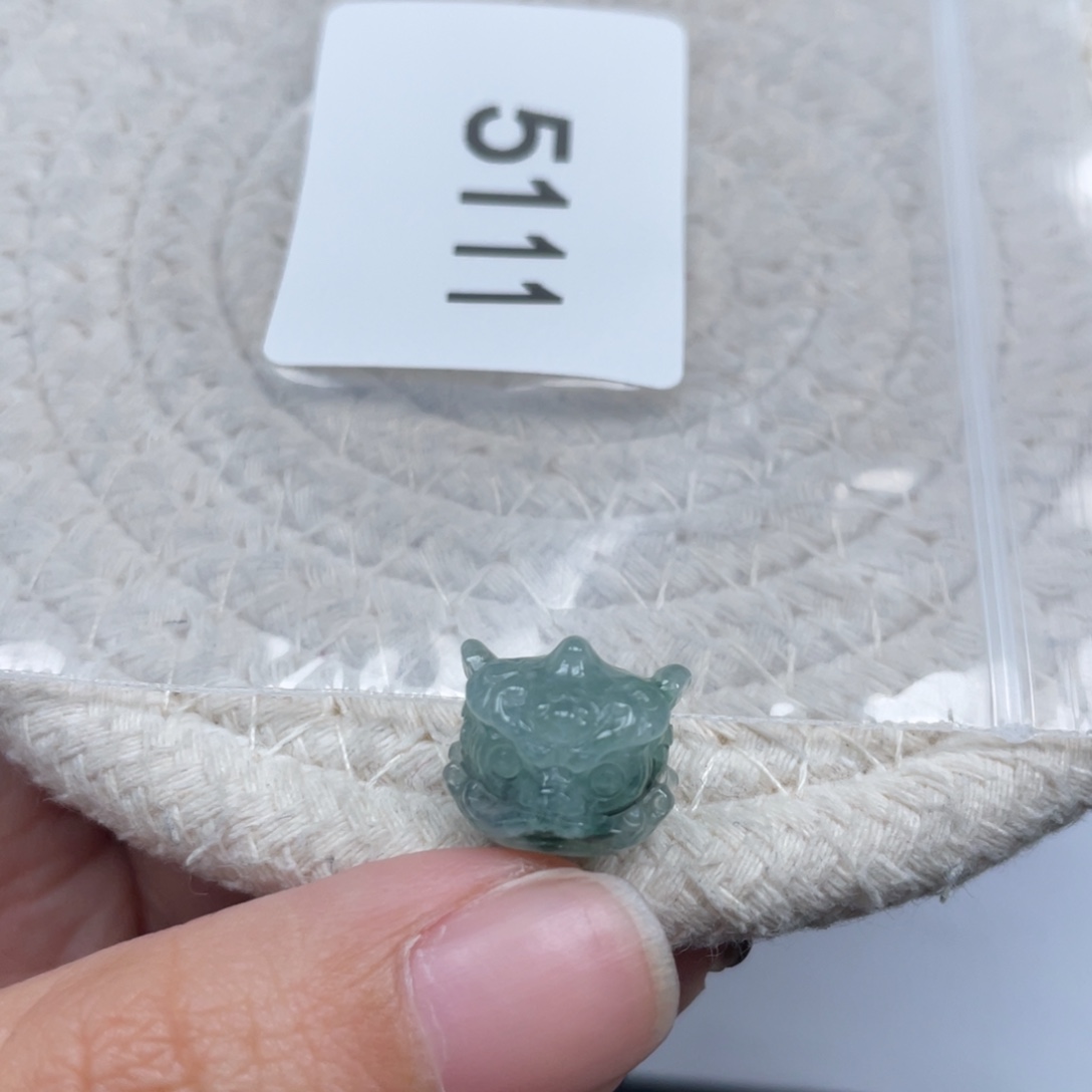 翡翠未镶嵌颈饰天然A货缅甸翡翠