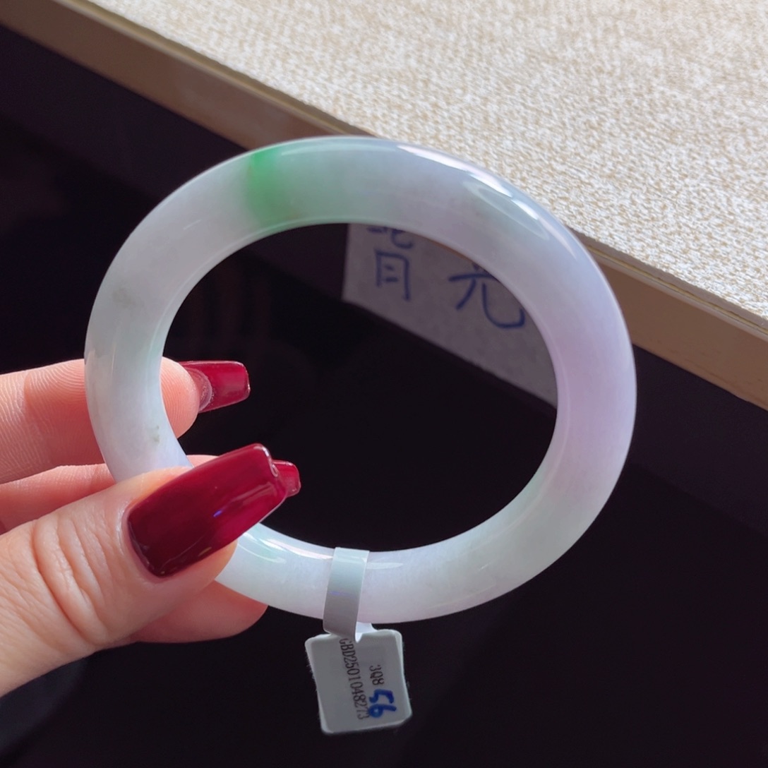 翡翠手镯未镶嵌手镯