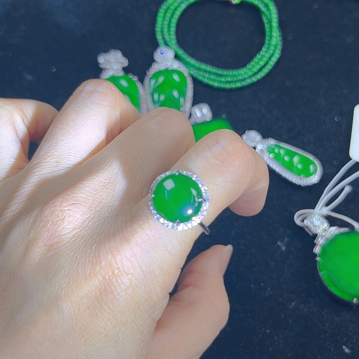 翡翠吊坠(不含链)银S925镶嵌