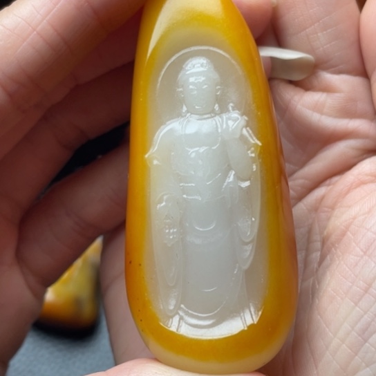 颈饰未镶嵌和田玉