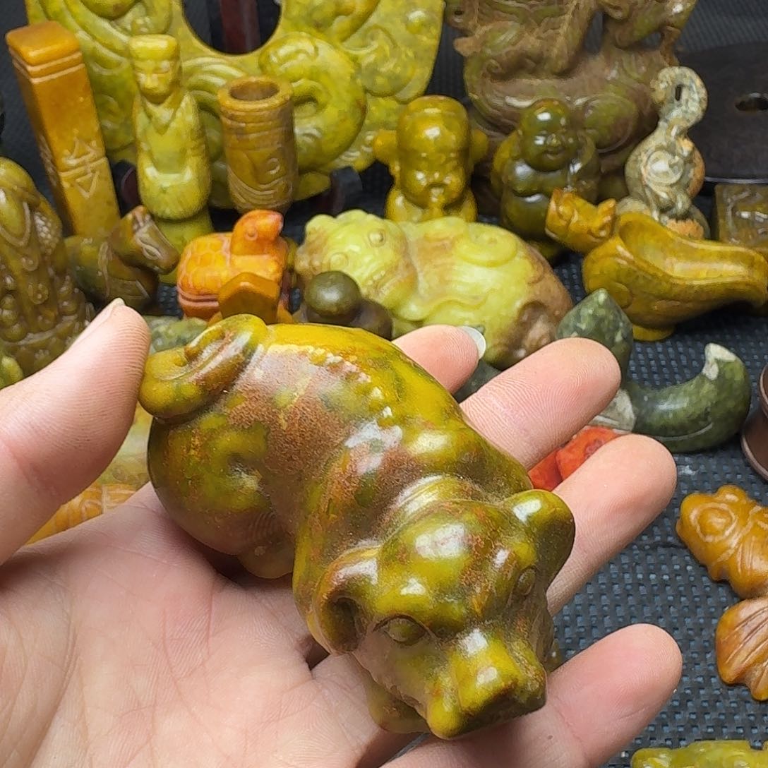 白玉菩提吊坠。。。