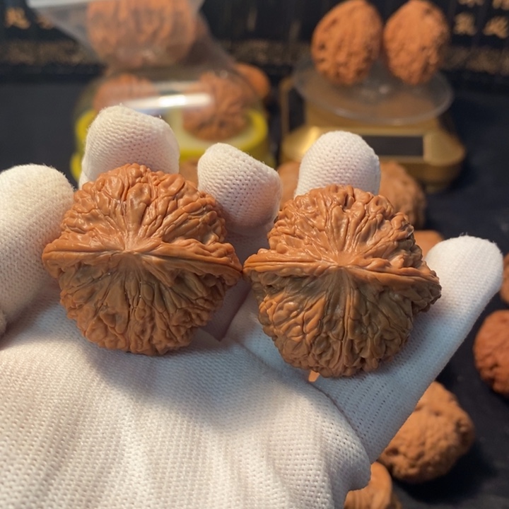 文玩核桃吊坠40石子磨