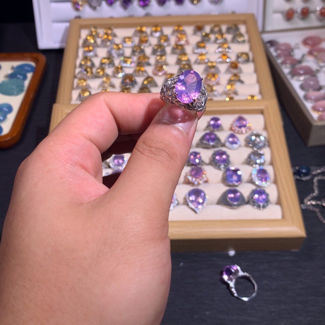 【闪购商品】水晶戒指银S925镶嵌小***?戒指