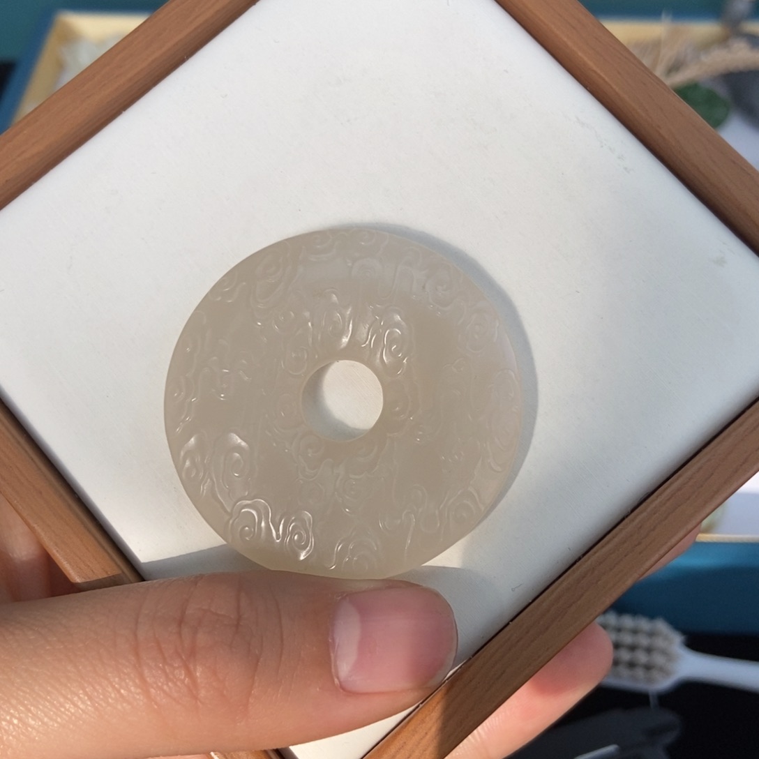 和田玉吊坠未镶嵌