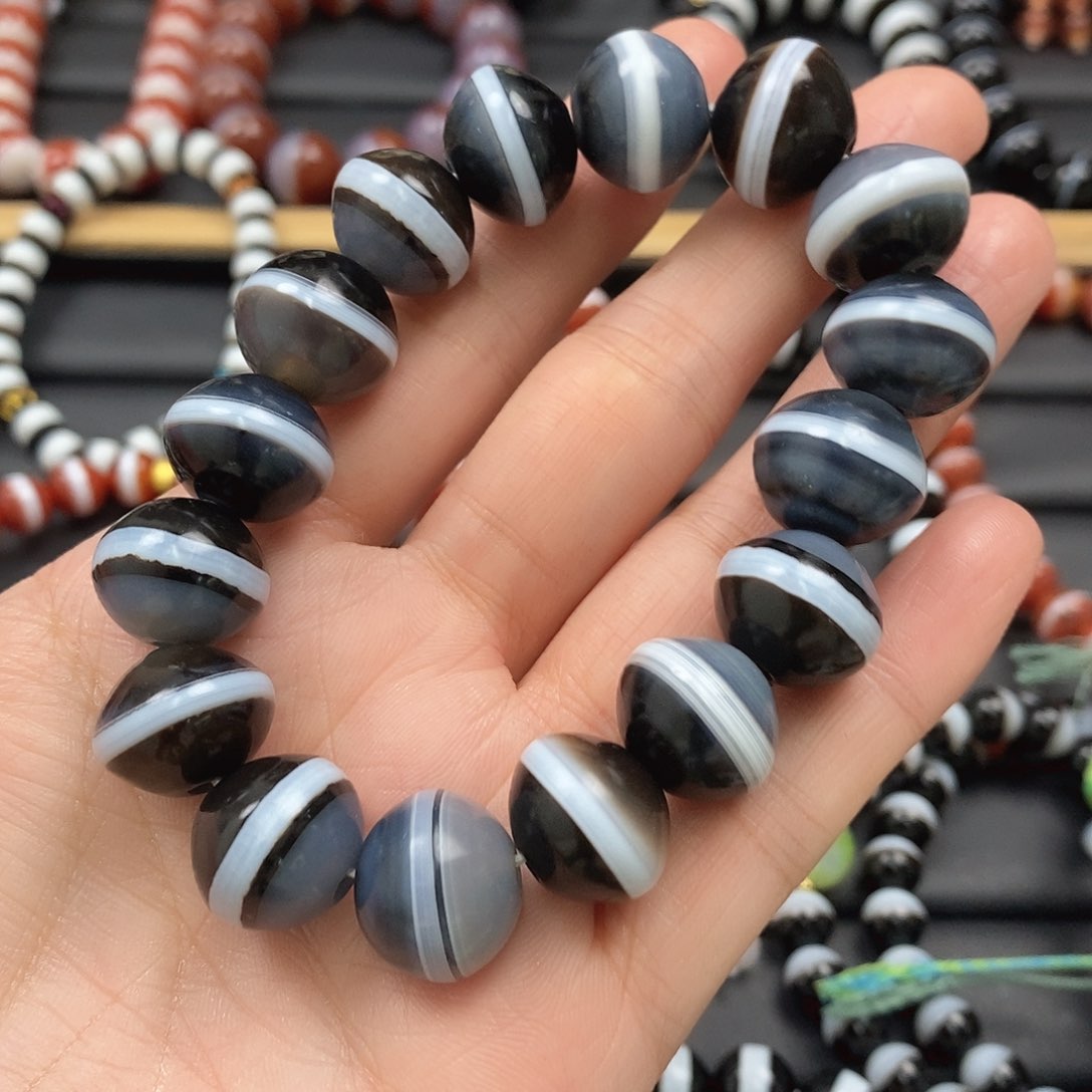 玛瑙/玉髓玛瑙手串未镶嵌