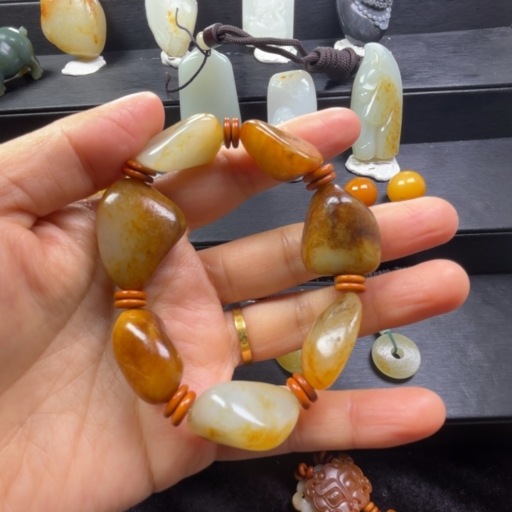 和田玉吊坠(不含链)未镶嵌明****！