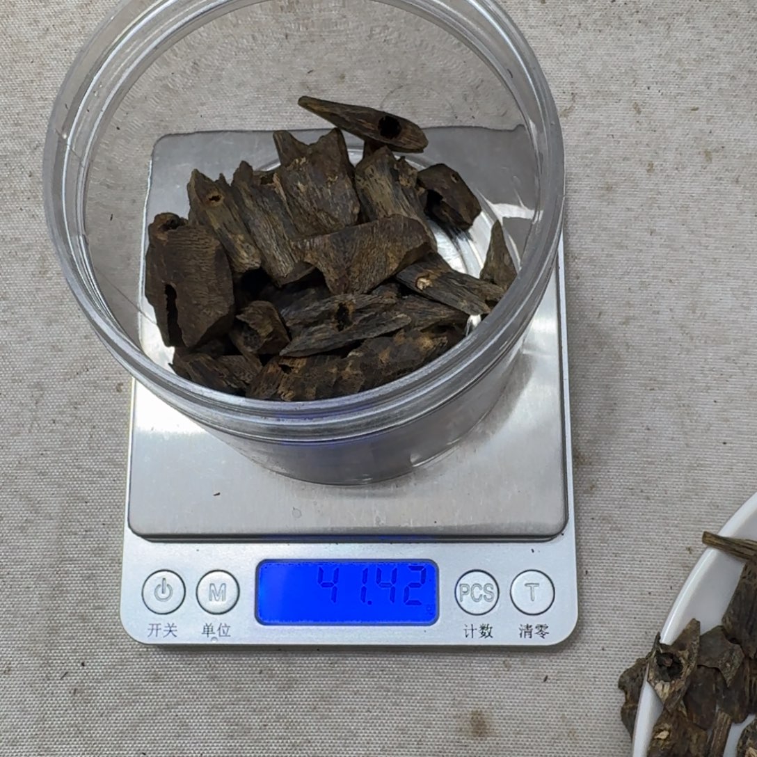 天***禧沉香沉香碎屑海南沉水张勺子料