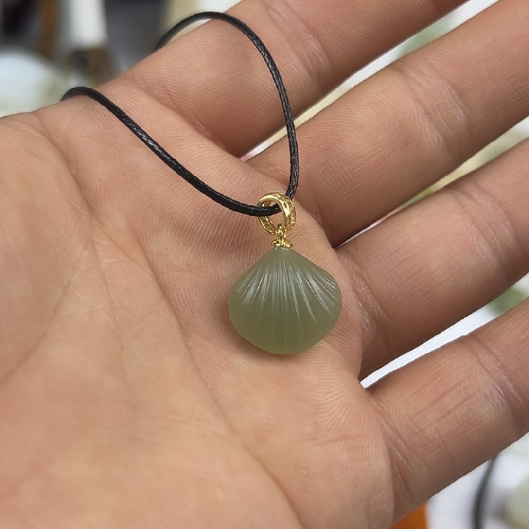 和田玉未镶嵌手机链