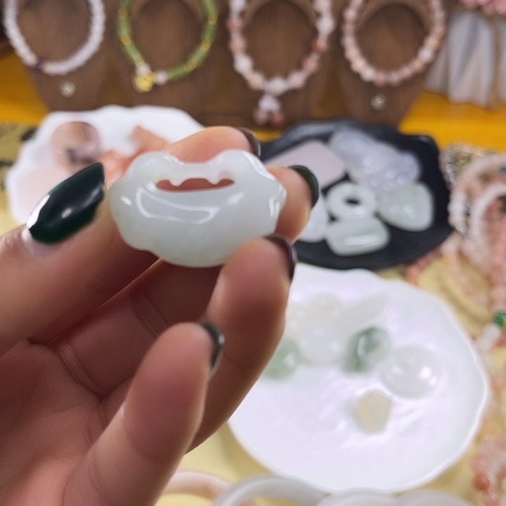 石英质玉未镶嵌手链