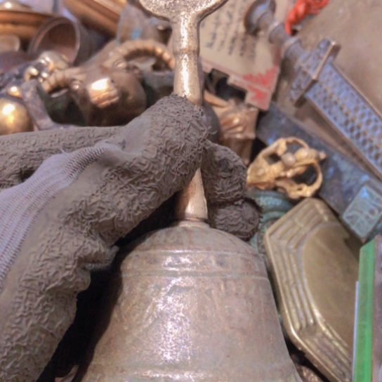 大****闪电购铜摆件工艺品