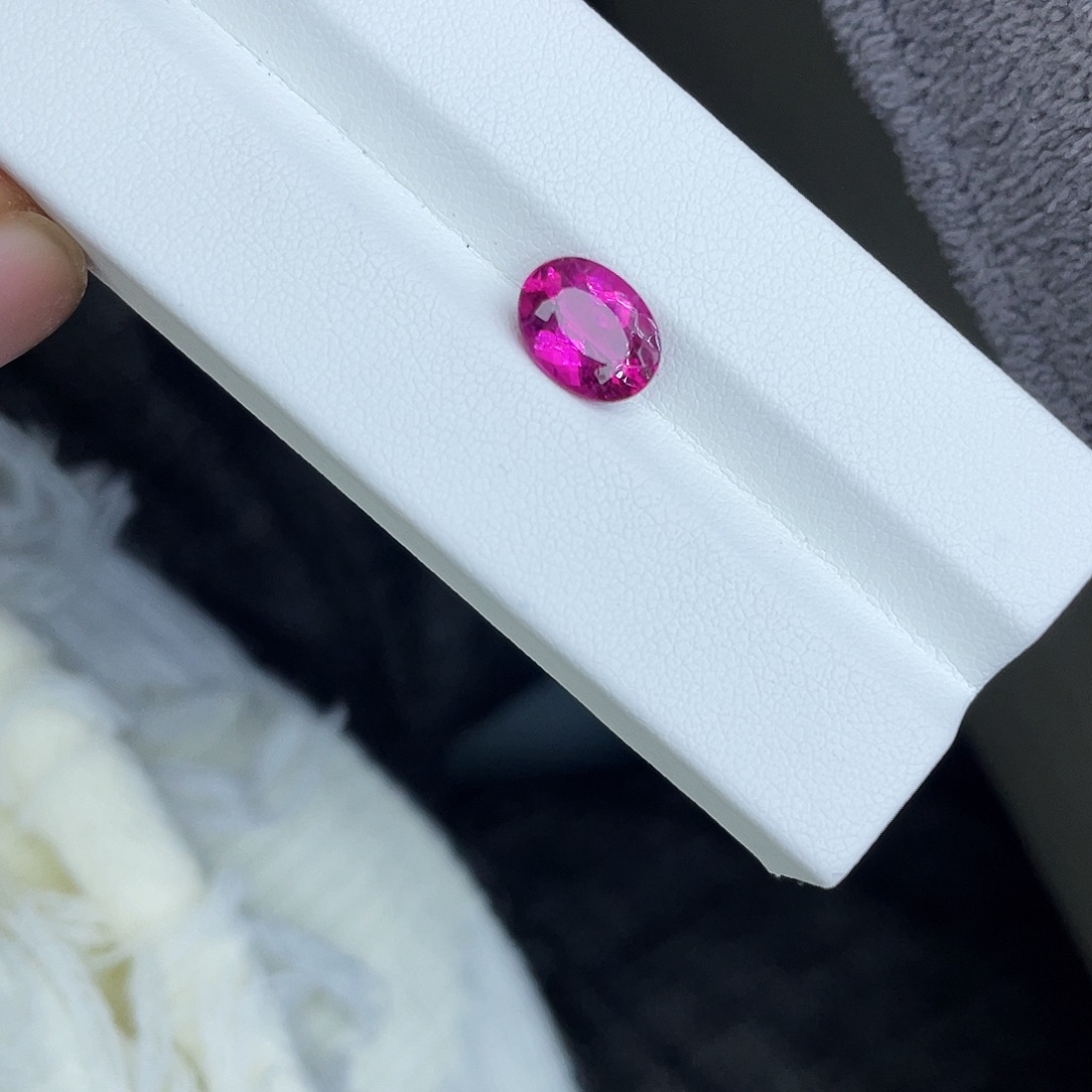 裸石未镶嵌碧玺2.204Ct