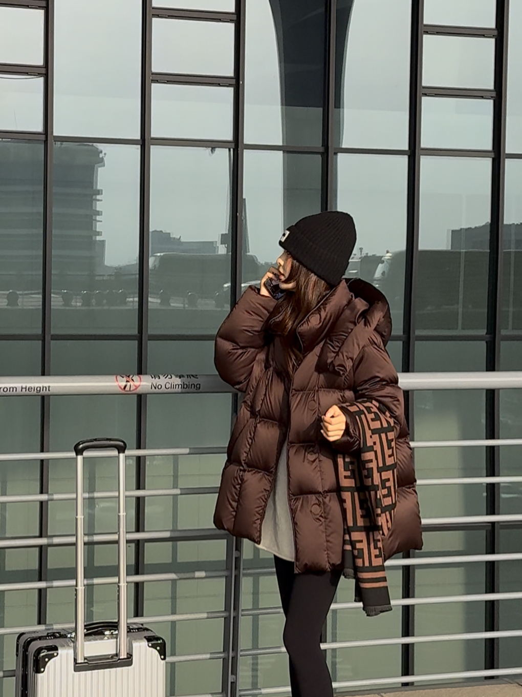 【美7】1小富婆系列冬季厚款女中长款高定韩版连帽95白鹅绒服短款