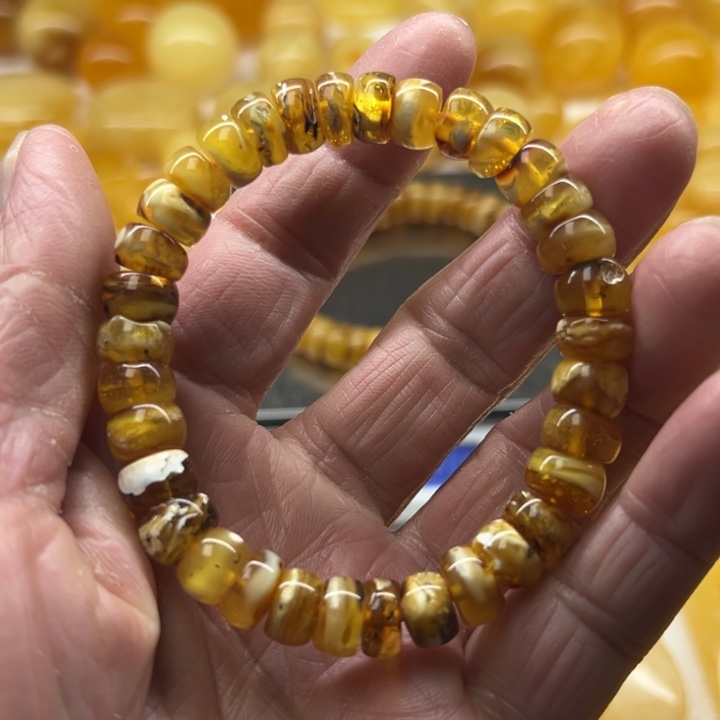 琥珀（矿物珀）未镶嵌裸石