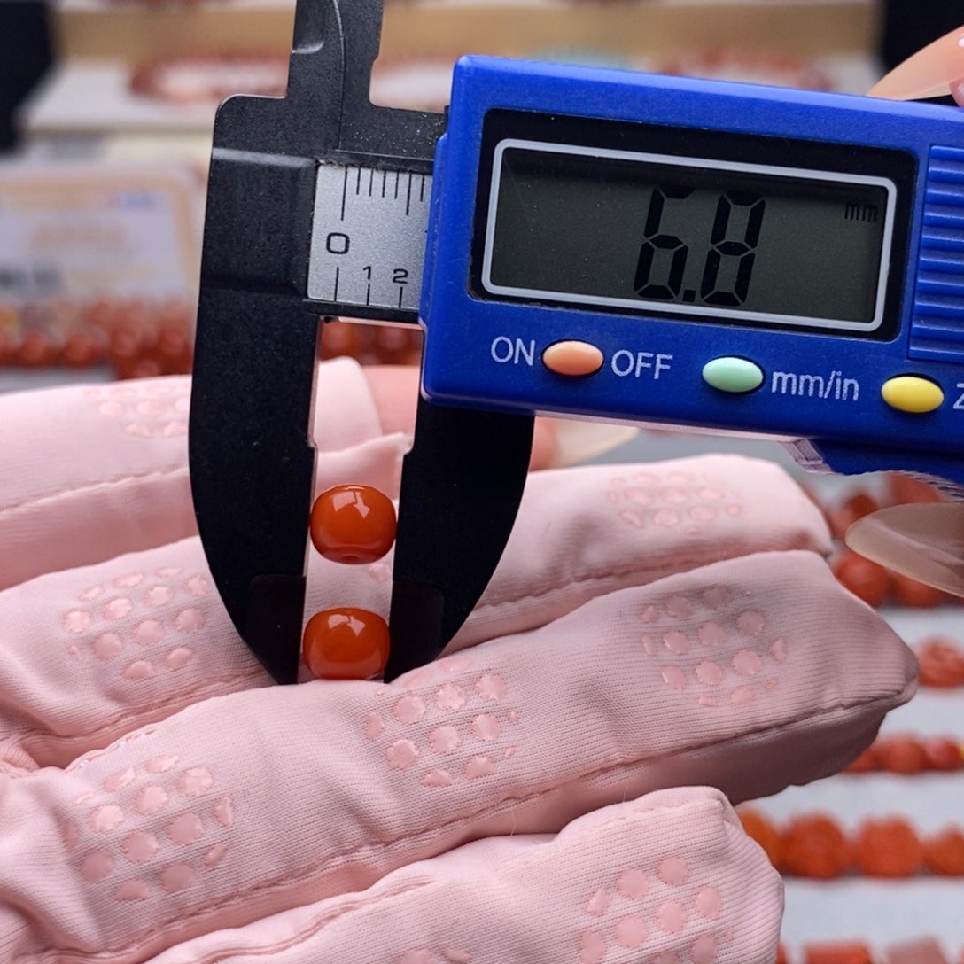 南红玛瑙配饰未镶嵌