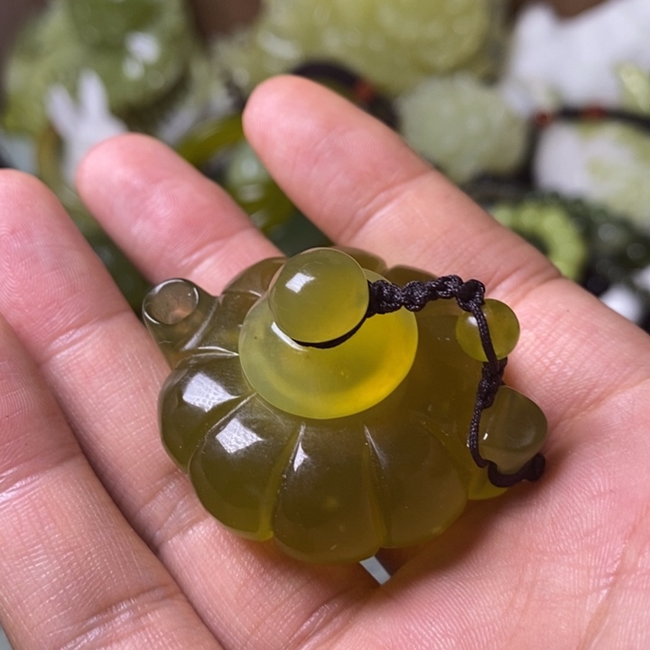 岫玉岫玉挂件未镶嵌