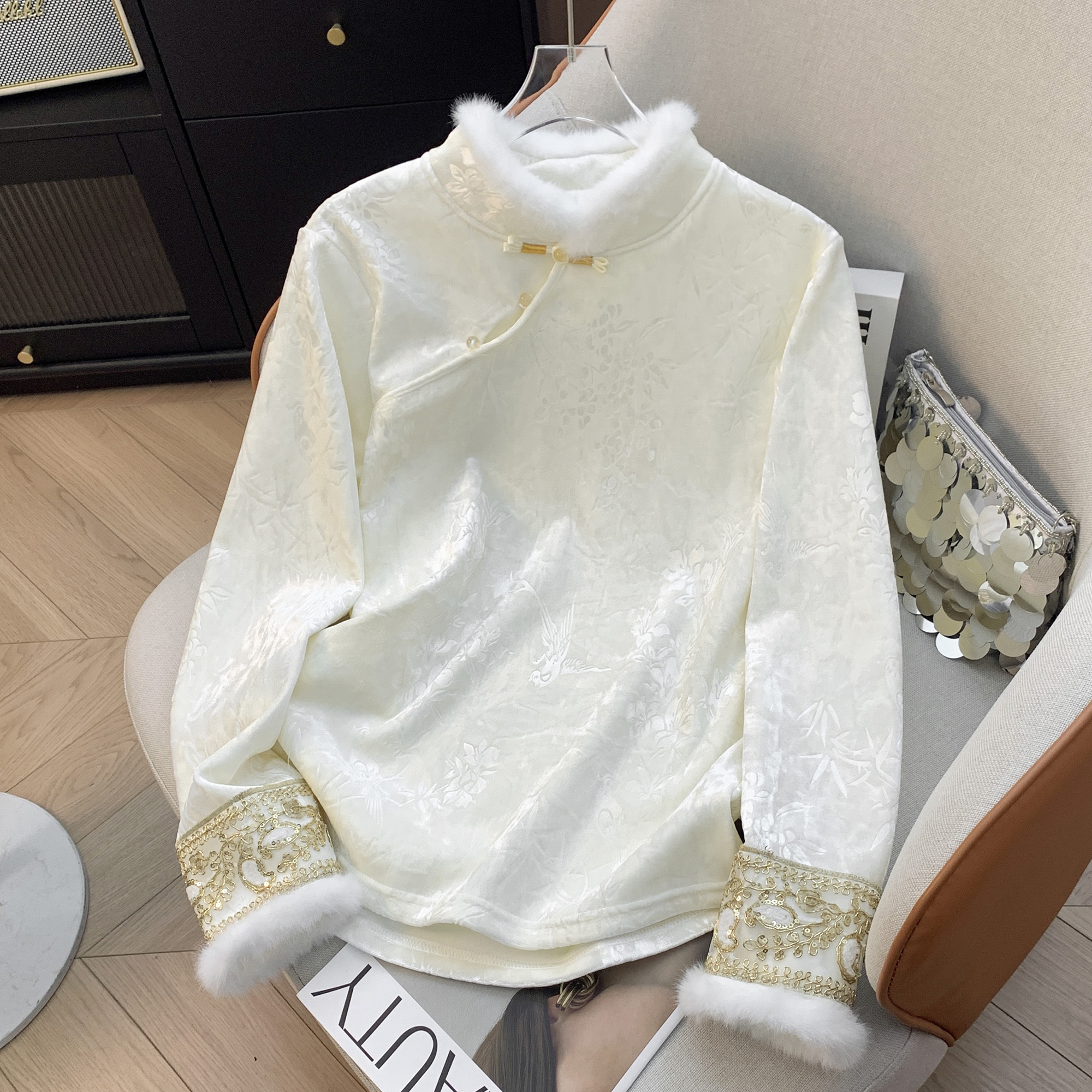 D999-3258【入画】冬季加厚保暖上衣新中式国风丝绒提花长袖衬衫女