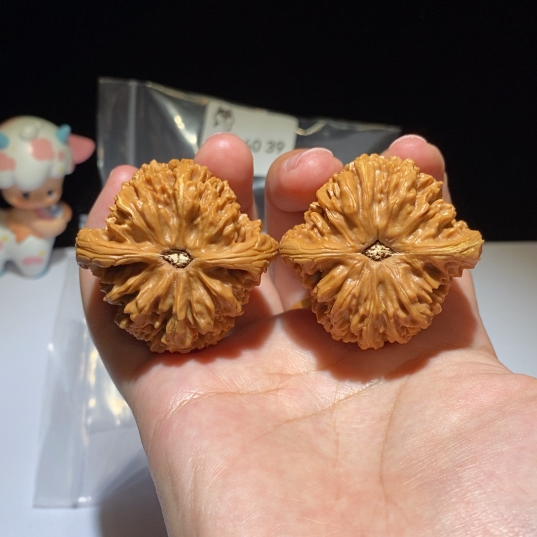 M***l文玩核桃吊坠南将石