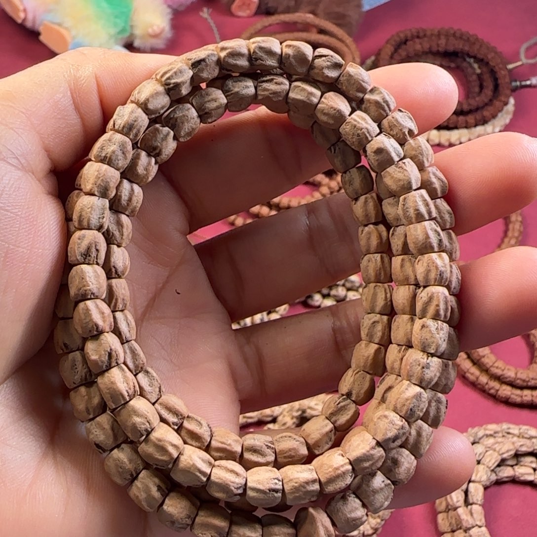 吊坠柏香籽/百香籽多棱顺