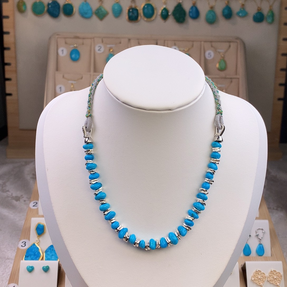 绿松石未镶嵌颈饰