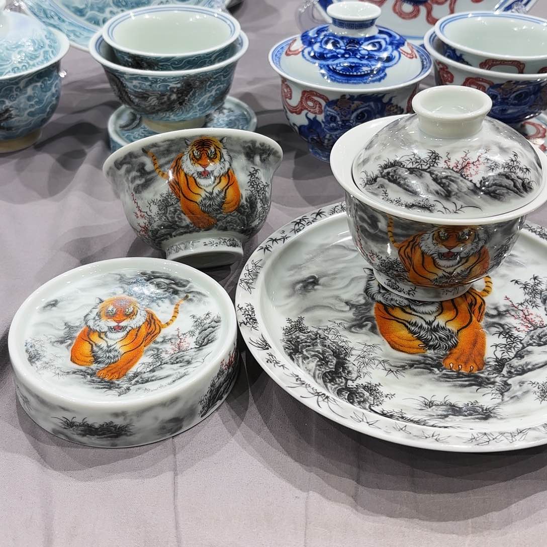 瓷片景德镇美术出版社