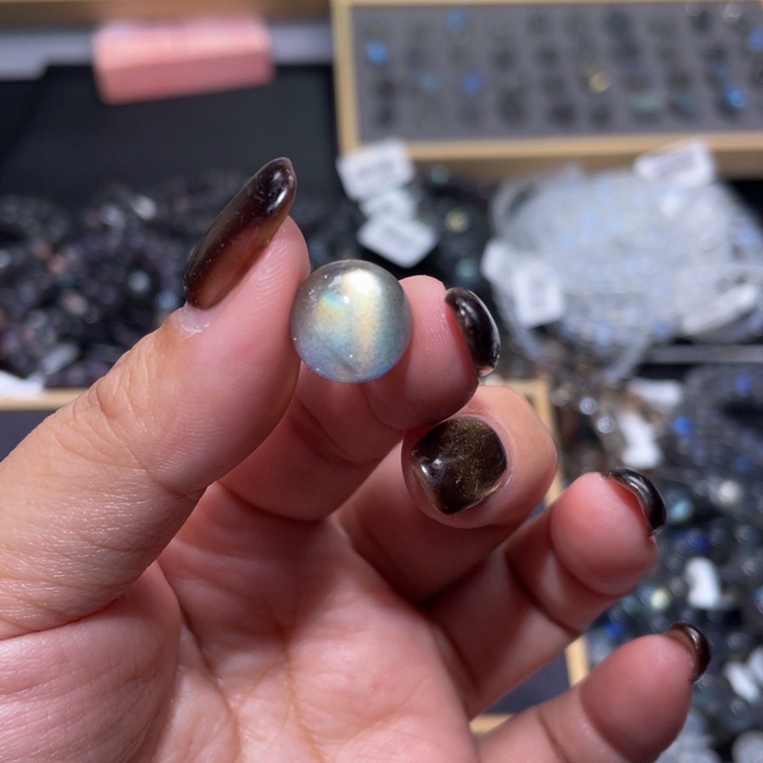 拉长石裸石未镶嵌Q*灰月光单珠直径12.2mm