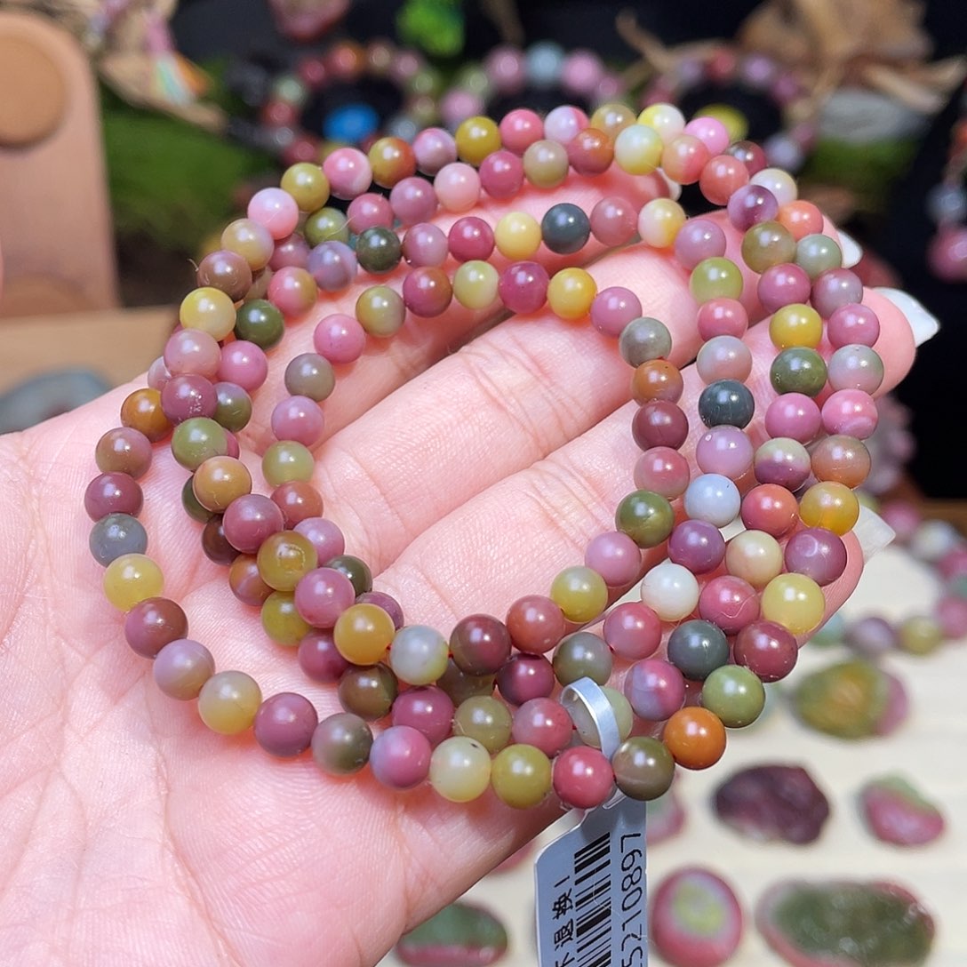 玛瑙/玉髓未镶嵌珠宝半成品盐源玛瑙老矿艳丽多圈