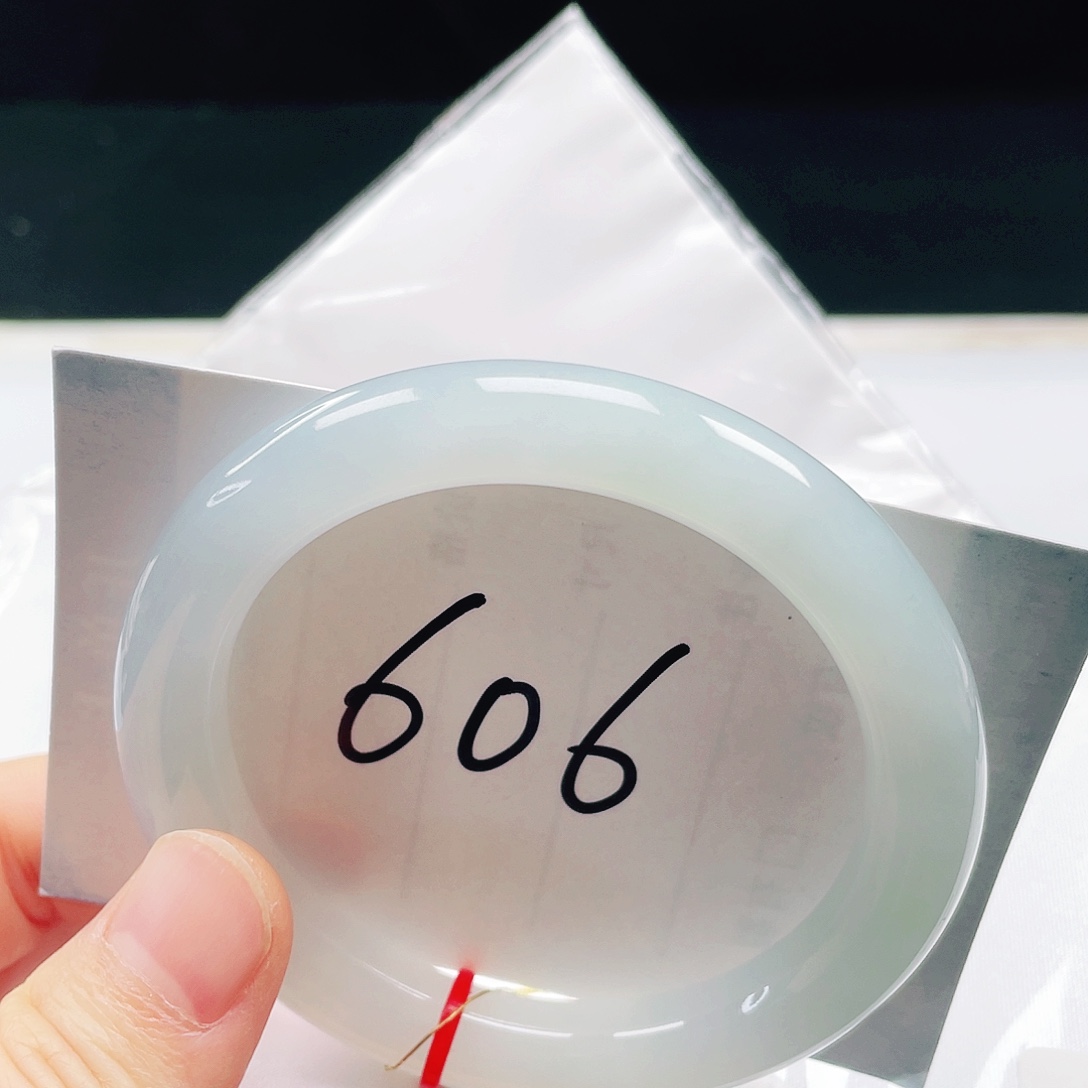 翡翠未镶嵌手镯57圈口