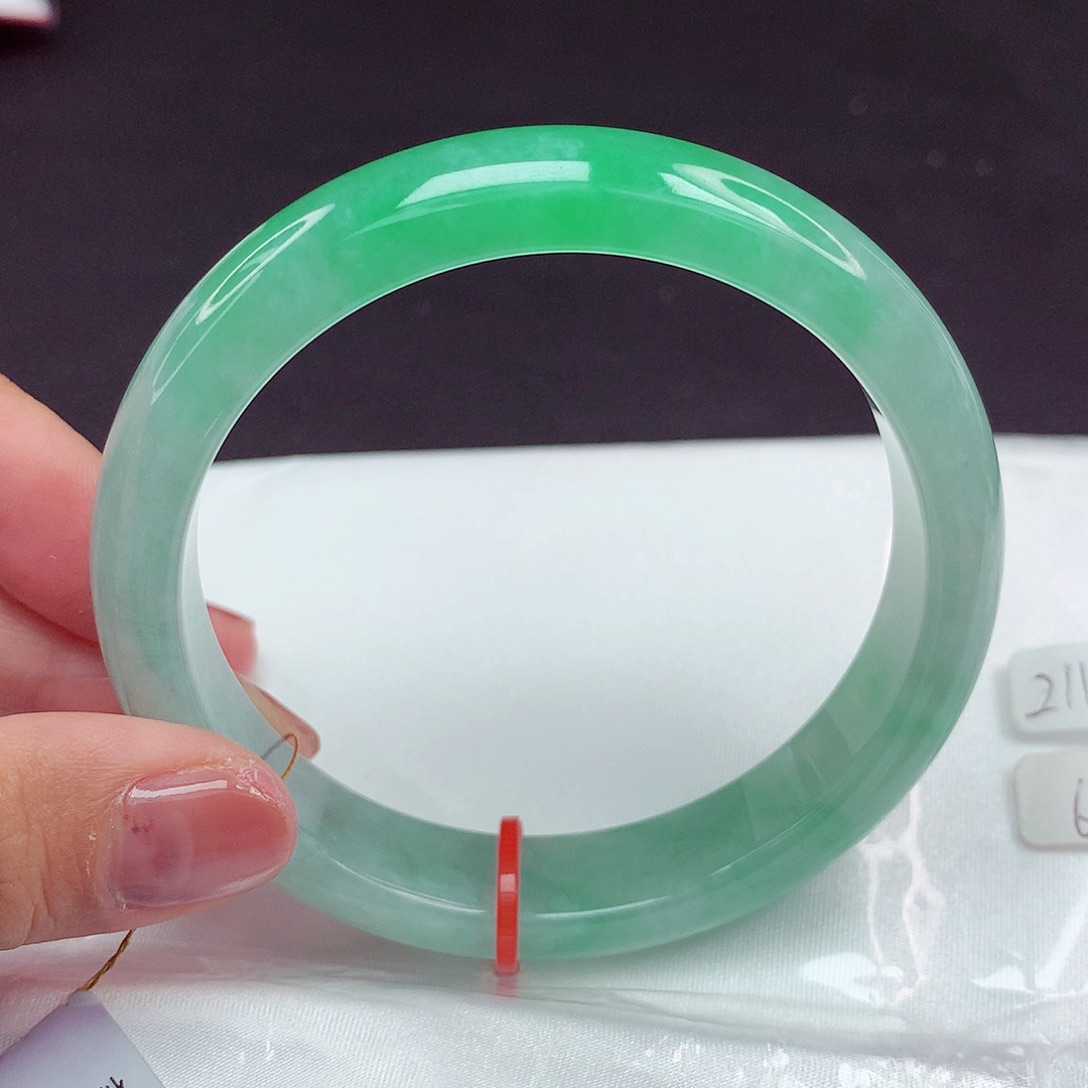 *****翡翠未镶嵌手镯60圈742