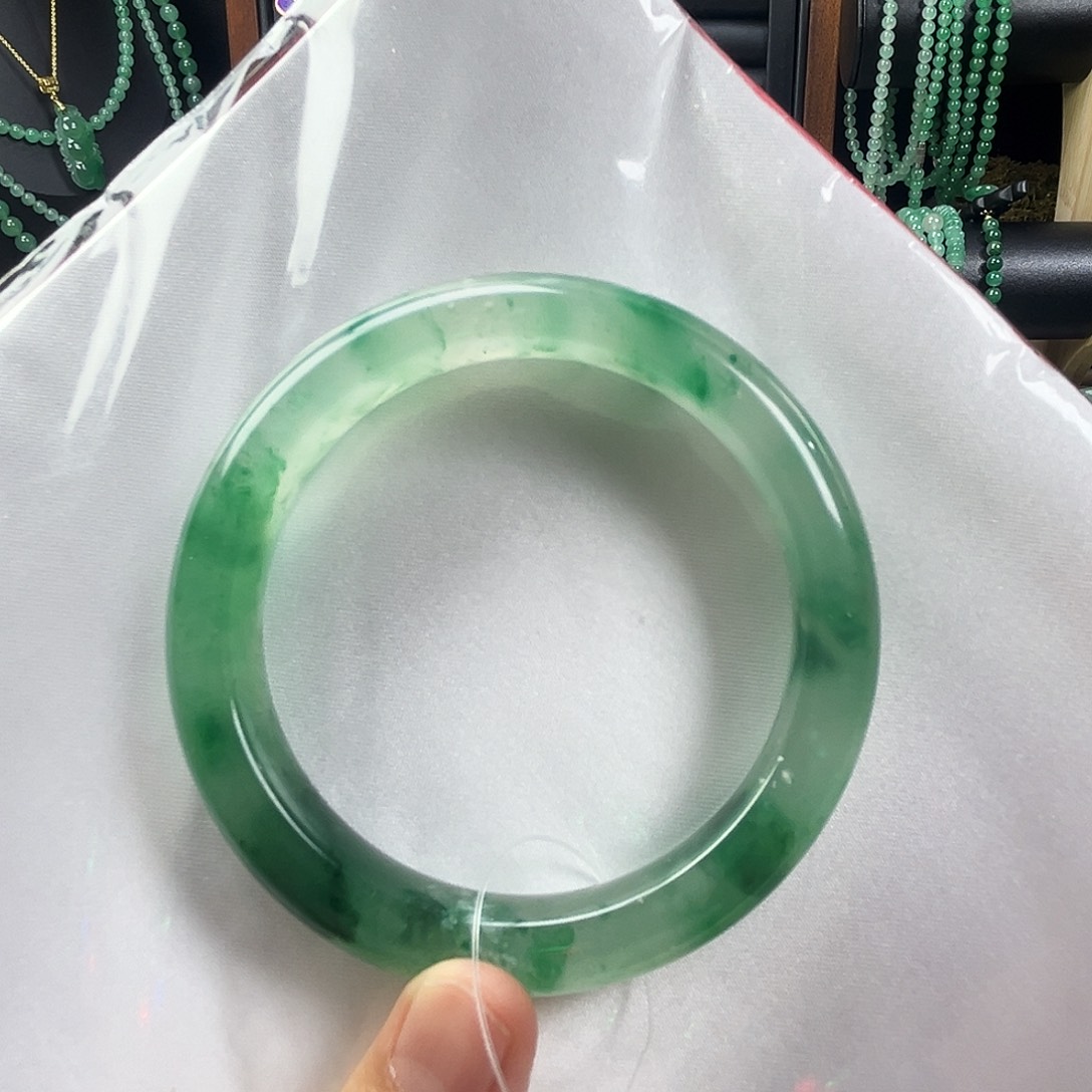 石英质玉手镯未镶嵌58