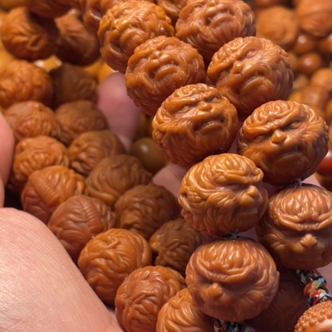 手串猴头核桃欢**马舞台