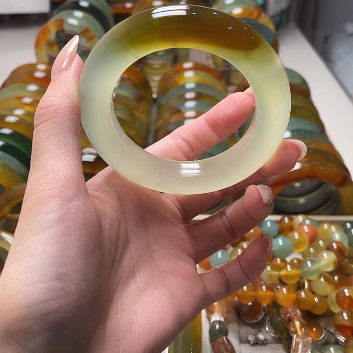 蛇纹石玉未镶嵌手镯54.7