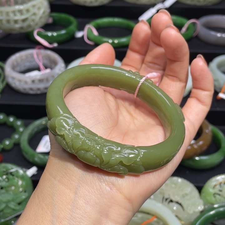 和田玉手镯59+圈口 编号84贵妃镯未镶嵌