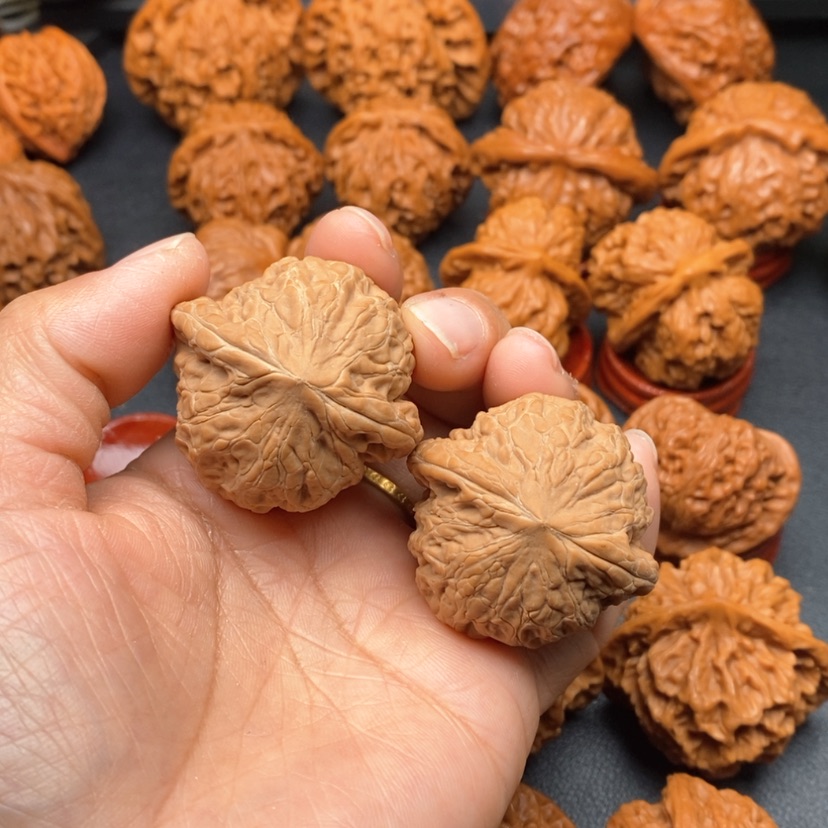 【闪购商品】文玩核桃把件39铁锤