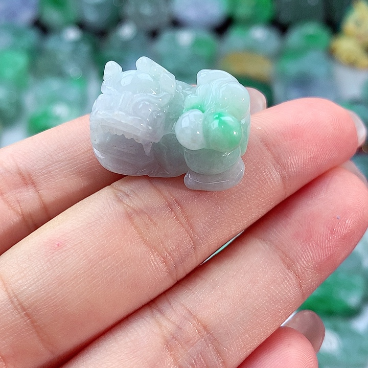 颈饰未镶嵌翡翠一**顺翡翠