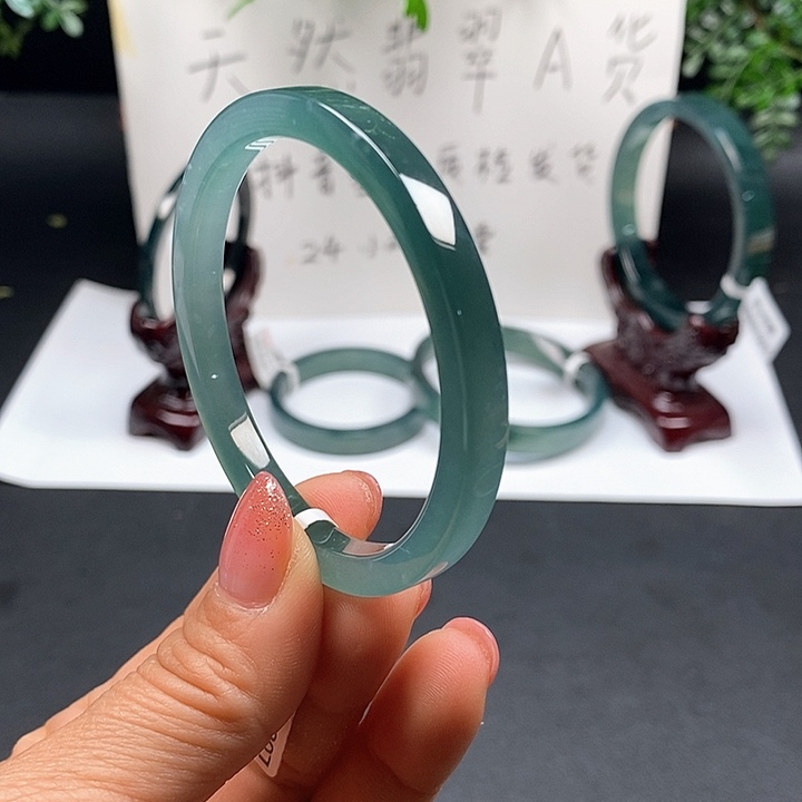 翡翠手镯未镶嵌53尺寸