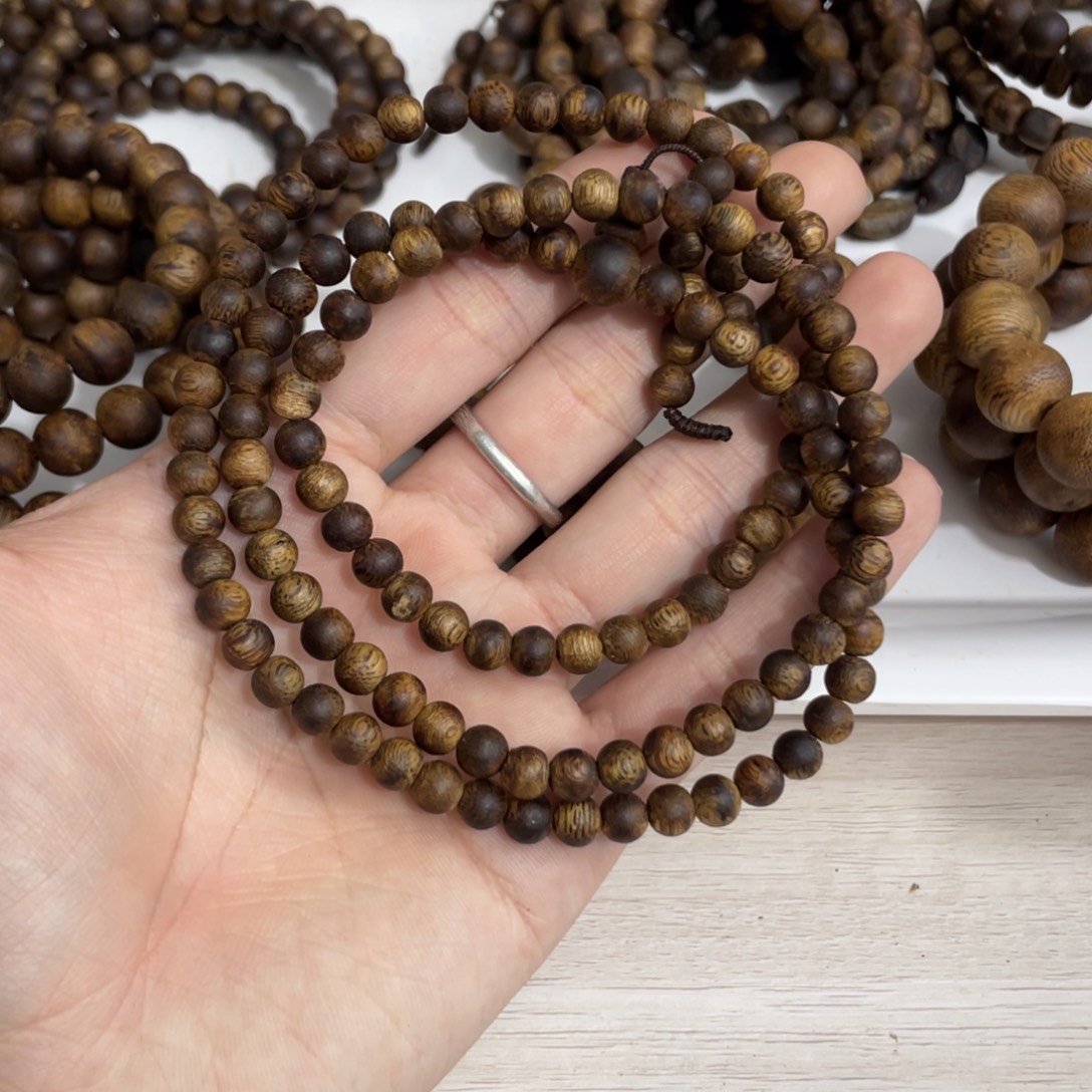 沉香手串圆珠多圈06