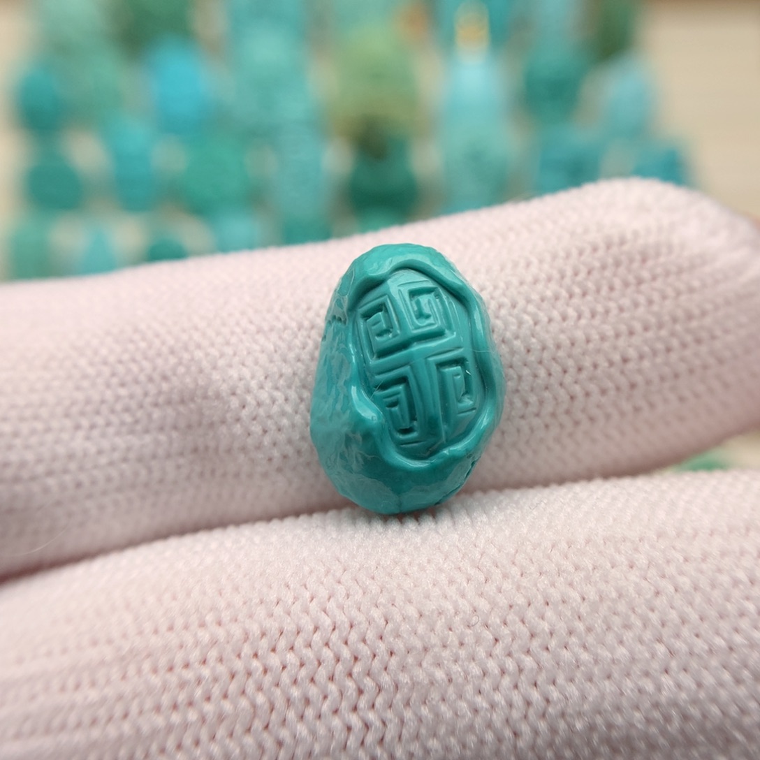 绿松石配饰未镶嵌