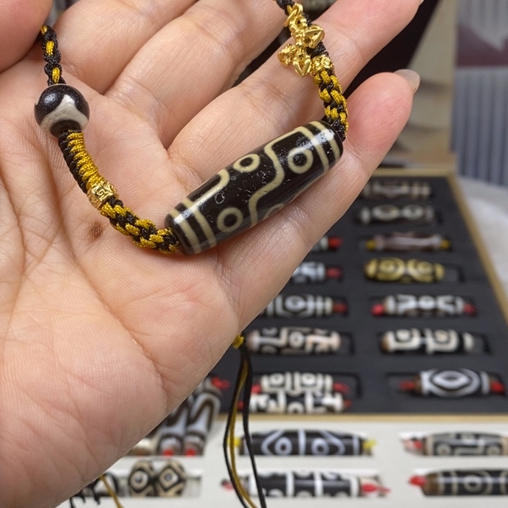 别***了玛瑙/玉髓（覆膜）未镶嵌颈饰