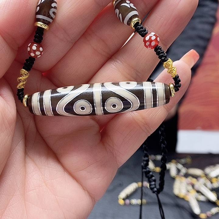 玛瑙/玉髓颈饰合金