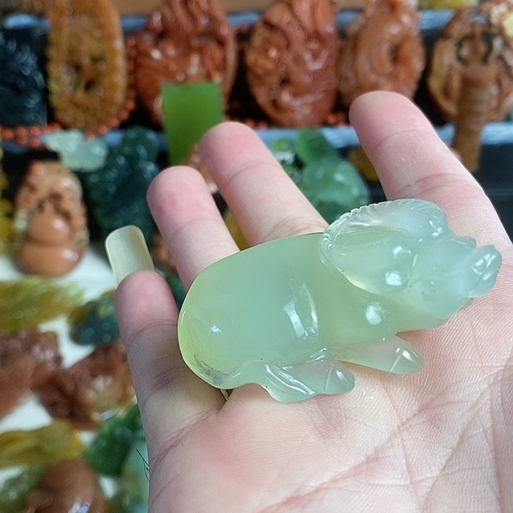 未镶嵌蛇纹石玉颈饰