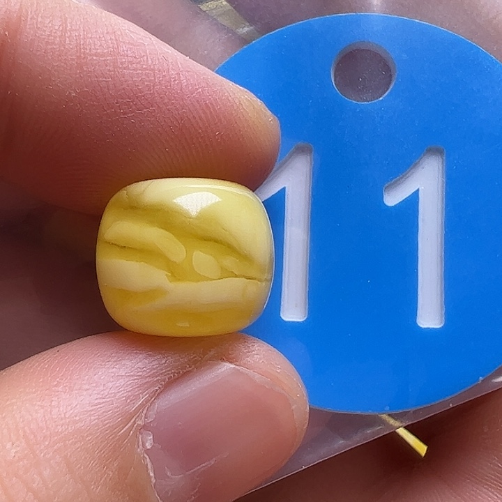 蜜蜡未镶嵌珠宝奇石12.5m m
