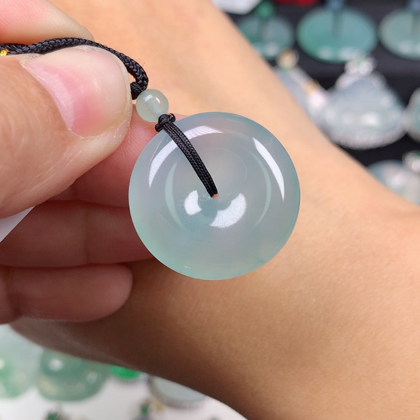 【闪购商品】翡翠颈饰未镶嵌扣子