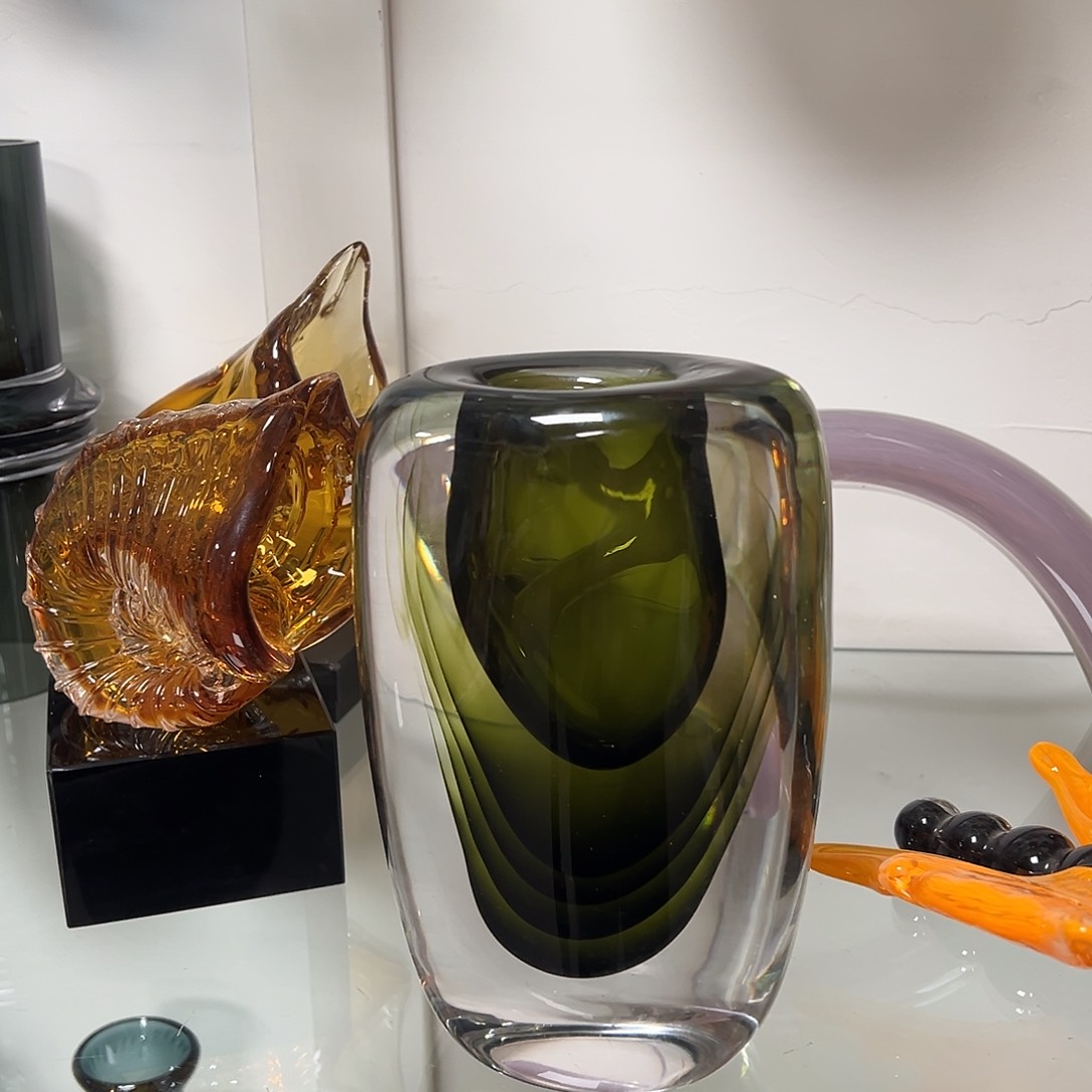 琉璃高20墨绿琉璃花器