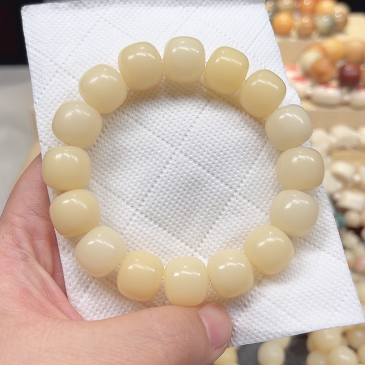 菩提根/象牙果手串缅八玉色玉化料未精挑2-17-59