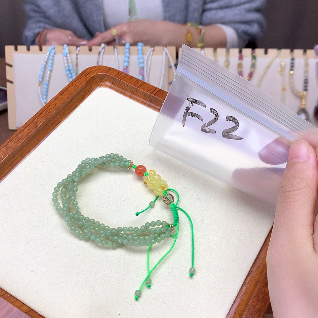 琥珀吊坠(不含链)未镶嵌格**入